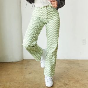 Retro Green Wave Printed Ragged Priest Jeans